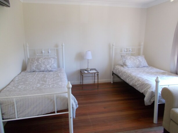 Imagen de la habitación del Hotel Mulla Villa. Foto 14