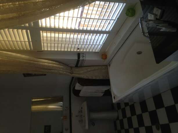 Imagen de la habitación del Hotel Mulla Villa. Foto 23
