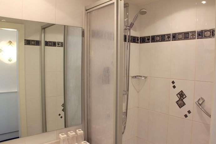 Imagen de la habitación del Hotel Multatuli. Foto 12