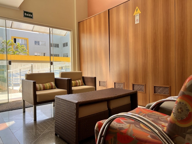 Imagen de los interiores del Hotel Multiparque Hplus Long Stay. Foto 17