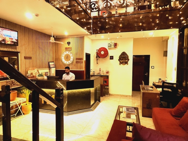 Imagen de los interiores del Hotel Multitech Premium. Foto 19