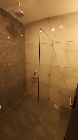 Imagen de la habitación del Hotel Multitech Premium. Foto 11