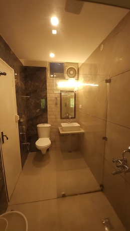 Imagen de la habitación del Hotel Multitech Premium. Foto 15