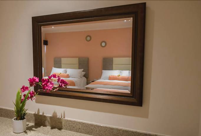 Imagen de los interiores del Hotel Mumai. Foto 18