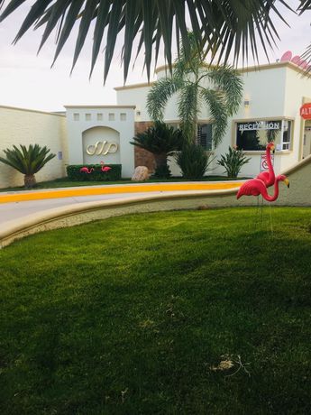 Imagen de los exteriores del Hotel Mumai. Foto 16