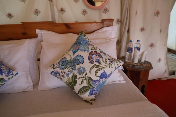 Imagen de la habitación del Hotel Mumal Desert Camp. Foto 8