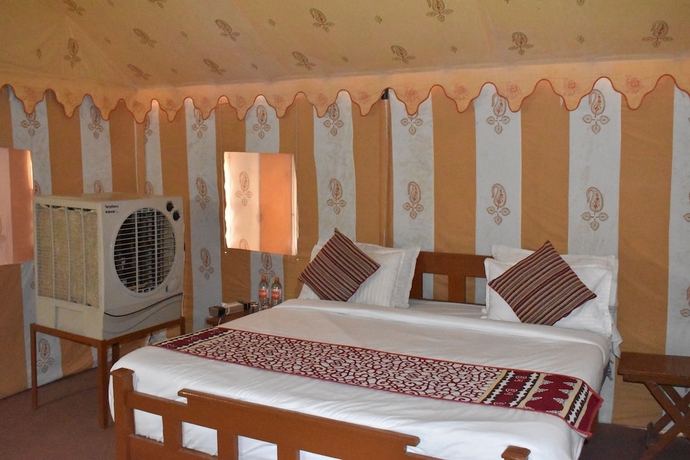 Imagen de la habitación del Hotel Mumal Desert Camp. Foto 12