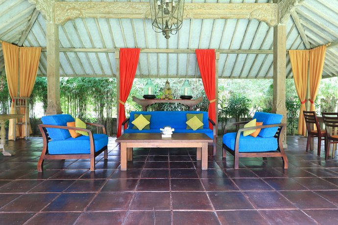 Imagen de los exteriores del Hotel Munari Resort and Spa. Foto 13