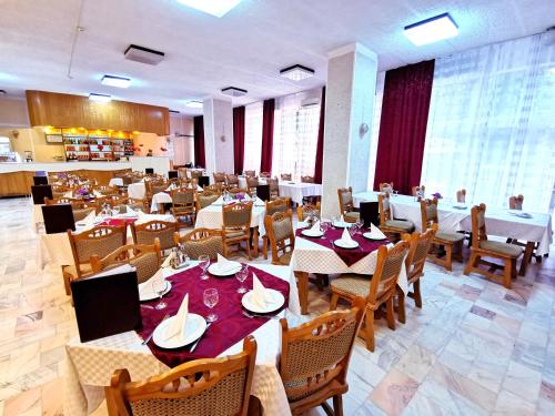 Imagen general del Hotel Muncel. Foto 4