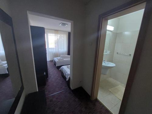 Imagen general del Hotel Muncel. Foto 16