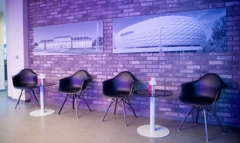 Imagen de los interiores del Hotel Munich Deluxe. Foto 12