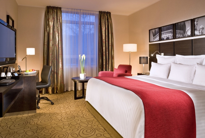 Imagen de la habitación del Hotel Munich Marriott. Foto 7