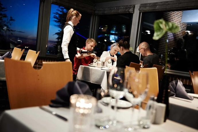 Imagen del bar/restaurante del Hotel Munkebjerg. Foto 12