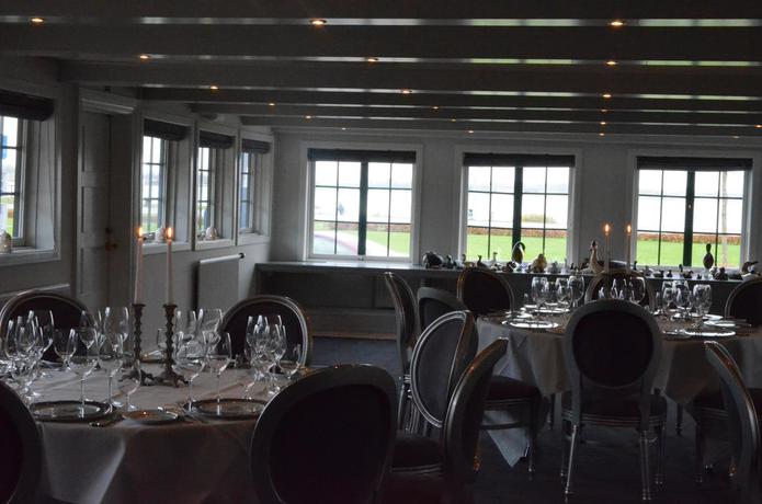 Imagen del bar/restaurante del Hotel Munkebo Kro. Foto 2