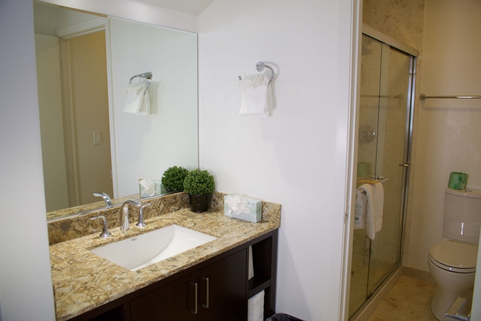 Imagen de la habitación del Hotel Munras Inn. Foto 3