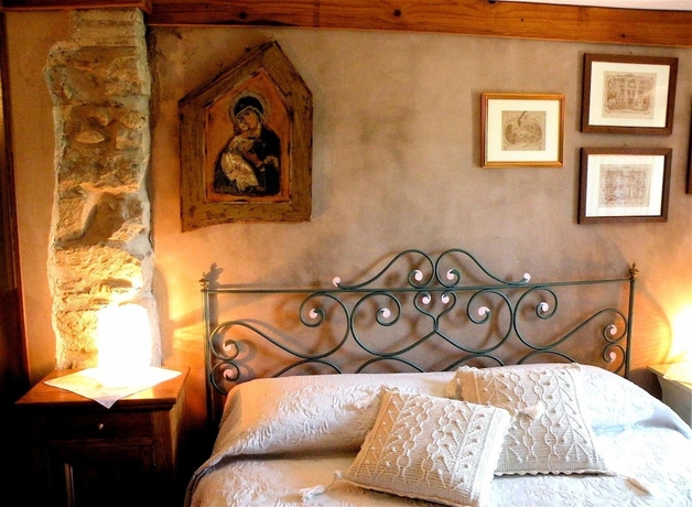 Imagen de la habitación del Hotel Munta e Cara Albergo Diffuso. Foto 17