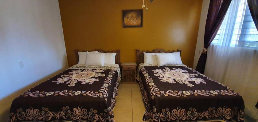 Imagen de la habitación del Hotel Mu&ntilde;oz De Luna. Foto 18