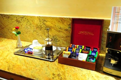 Imagen de la habitación del Hotel Munyonyo Commonwealth Resort. Foto 7