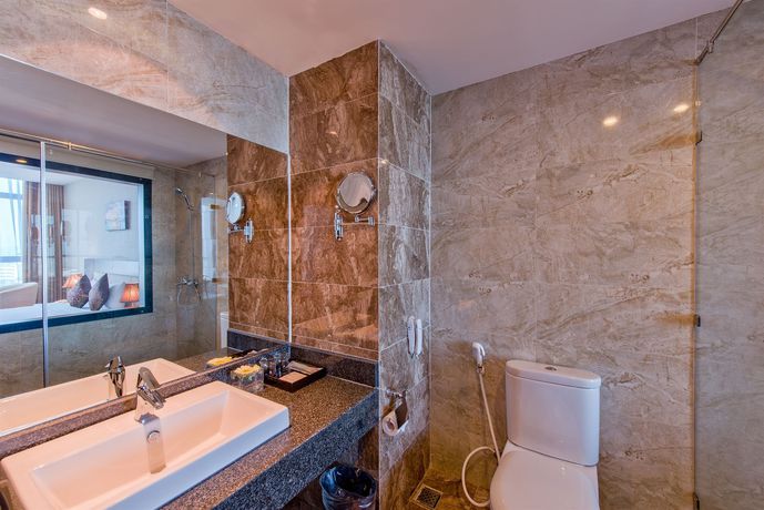 Imagen del bar/restaurante del Hotel Muong Thanh Grand Da Nang. Foto 4