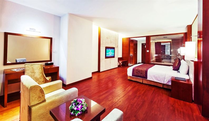 Imagen del bar/restaurante del Hotel Muong Thanh Luxury Quang Ninh. Foto 2