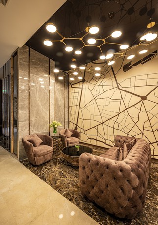 Imagen de los interiores del Hotel Muong Thanh Luxury Saigon. Foto 18