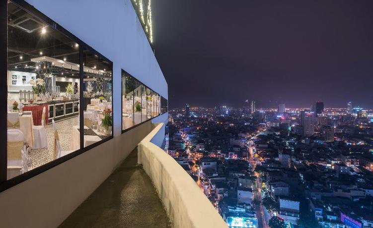 Imagen del bar/restaurante del Hotel Muong Thanh Luxury Song Han Hotel. Foto 5