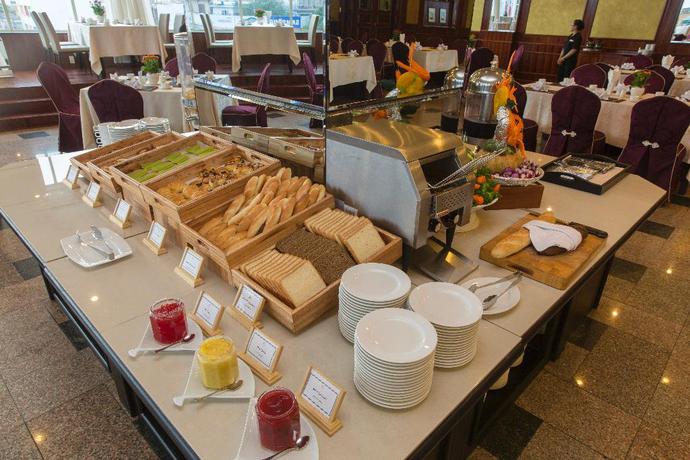 Imagen del bar/restaurante del Hotel Muong Thanh Luxury Song Han Hotel. Foto 7
