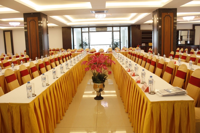 Imagen de los interiores del Hotel Muong Thanh Quy Nhon. Foto 18