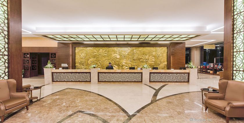 Imagen de los interiores del Hotel Muong Thanh Song Lam. Foto 18