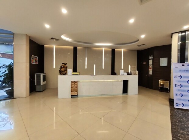 Imagen de los interiores del Hotel Muong Thanh Thanh Nien Vinh. Foto 31