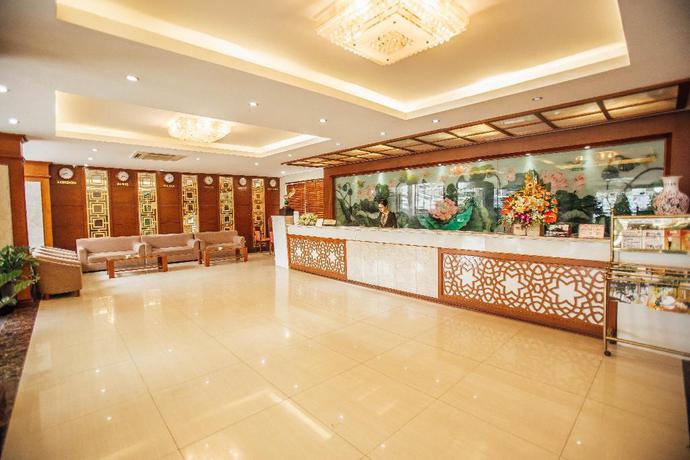 Imagen de los interiores del Hotel Muong Thanh Vinh. Foto 6