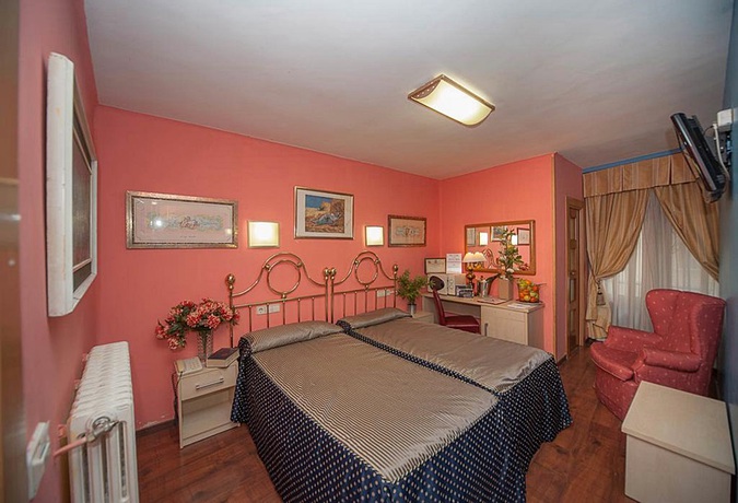 Imagen general del Hotel Mur. Foto 9