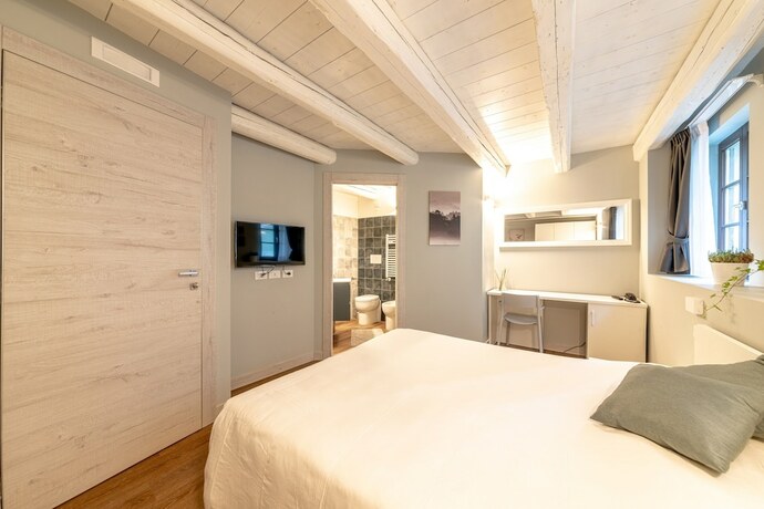 Imagen de la habitación del Hotel Mura 5and7. Foto 15