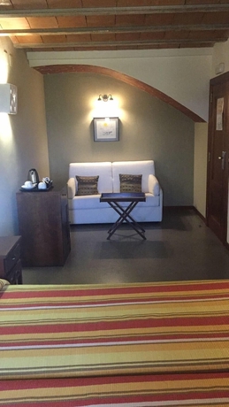 Imagen de la habitación del Hotel Muralleta. Foto 12