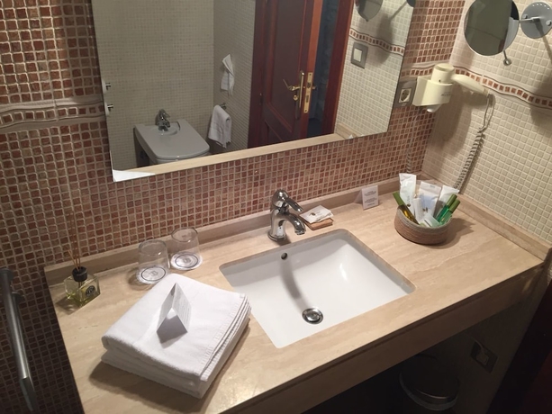 Imagen de la habitación del Hotel Muralleta. Foto 13