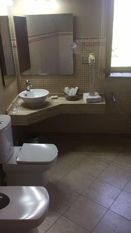 Imagen de la habitación del Hotel Muralleta. Foto 15