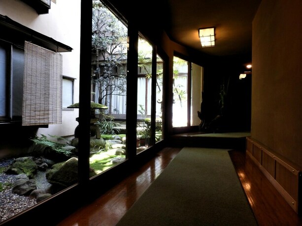 Imagen de los interiores del Hotel Murataya. Foto 29