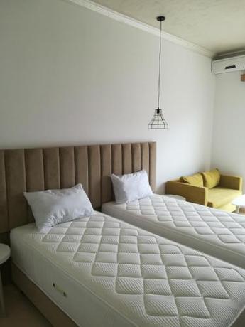 Imagen de la habitación del Hotel Murati. Foto 9