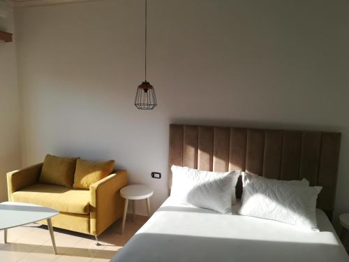 Imagen de la habitación del Hotel Murati. Foto 10