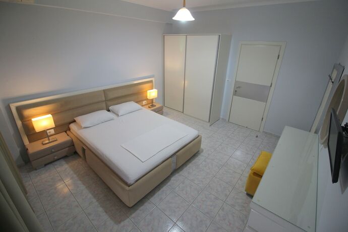 Imagen general del Hotel Murati Suites Sarande. Foto 7
