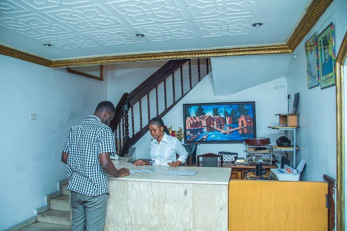 Imagen de los interiores del Hotel Murielas. Foto 17