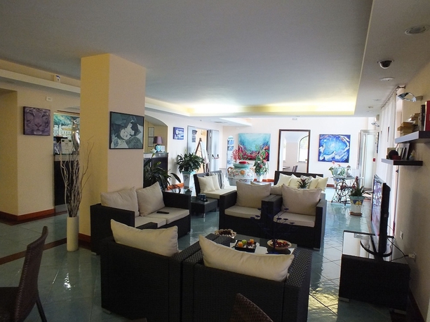 Imagen de los interiores del Hotel Murmann. Foto 17