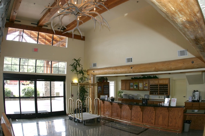 Imagen de los interiores del Hotel Murphys Suites. Foto 18
