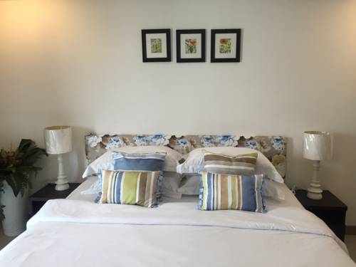 Imagen de la habitación del Hotel Murraya Residence. Foto 10