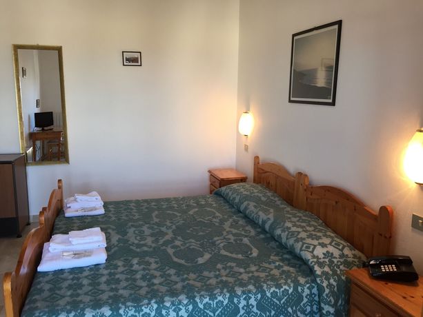 Imagen de la habitación del Hotel Murru. Foto 4