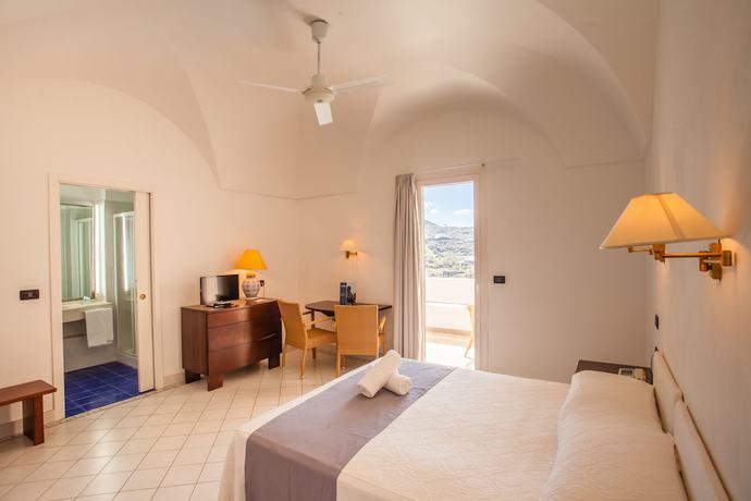 Imagen de la habitación del Hotel Mursia Resort and Spa. Foto 12