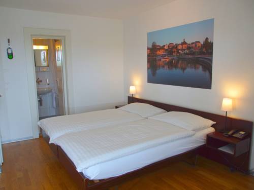 Imagen de la habitación del Hotel Murten. Foto 3