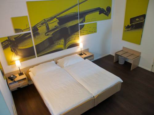 Imagen de la habitación del Hotel Murten. Foto 13