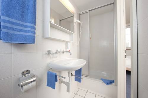 Imagen de la habitación del Hotel Murten. Foto 16
