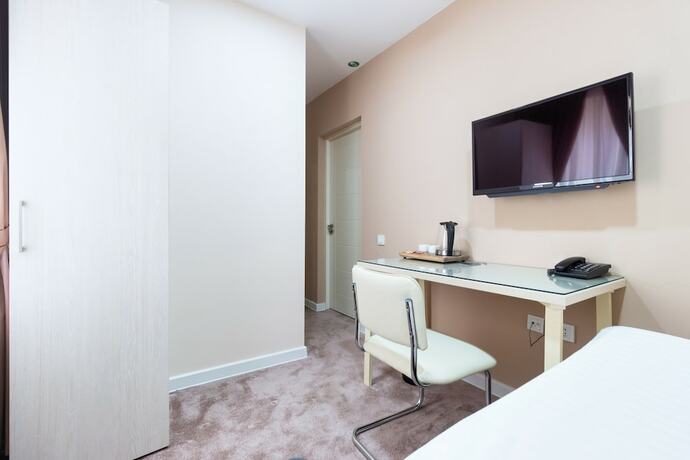 Imagen de la habitación del Hotel Musafir. Foto 14
